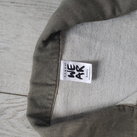 Zumba vest - Picture 2 of 4